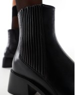 Simmi London Wide Fit Greyson Ankle boot in Black