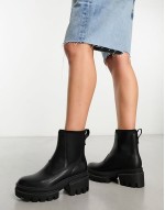 everleigh chelsea boots in black full grain leather