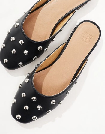 Lucia studded mule in black