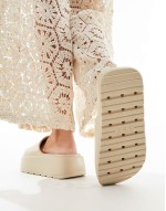 Wide Fit Freedom cleated flatform slider in off-white